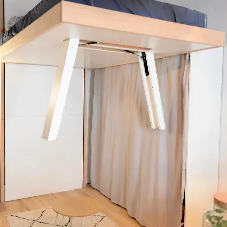 Apartamento Superb Studio For 2 In *